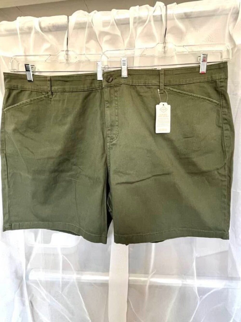 St. John's Bay Secretly Slender Olive Green Cotton Mid Rise Shorts 7" Inseam 28W